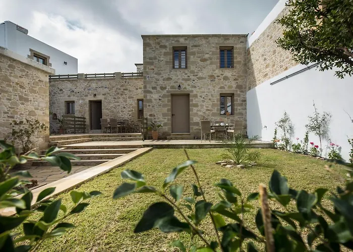 Agarathos Deluxe Homes In The Heart Of Kaliviani Near Balos